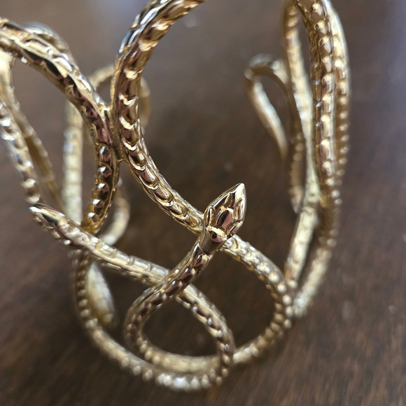 Gold Snake Design Bracelet - Picture 1 of 4